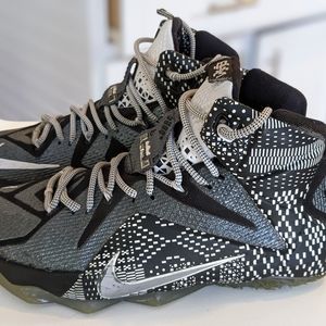 Nike Lebron 12 BHM sneakers | limited | like new